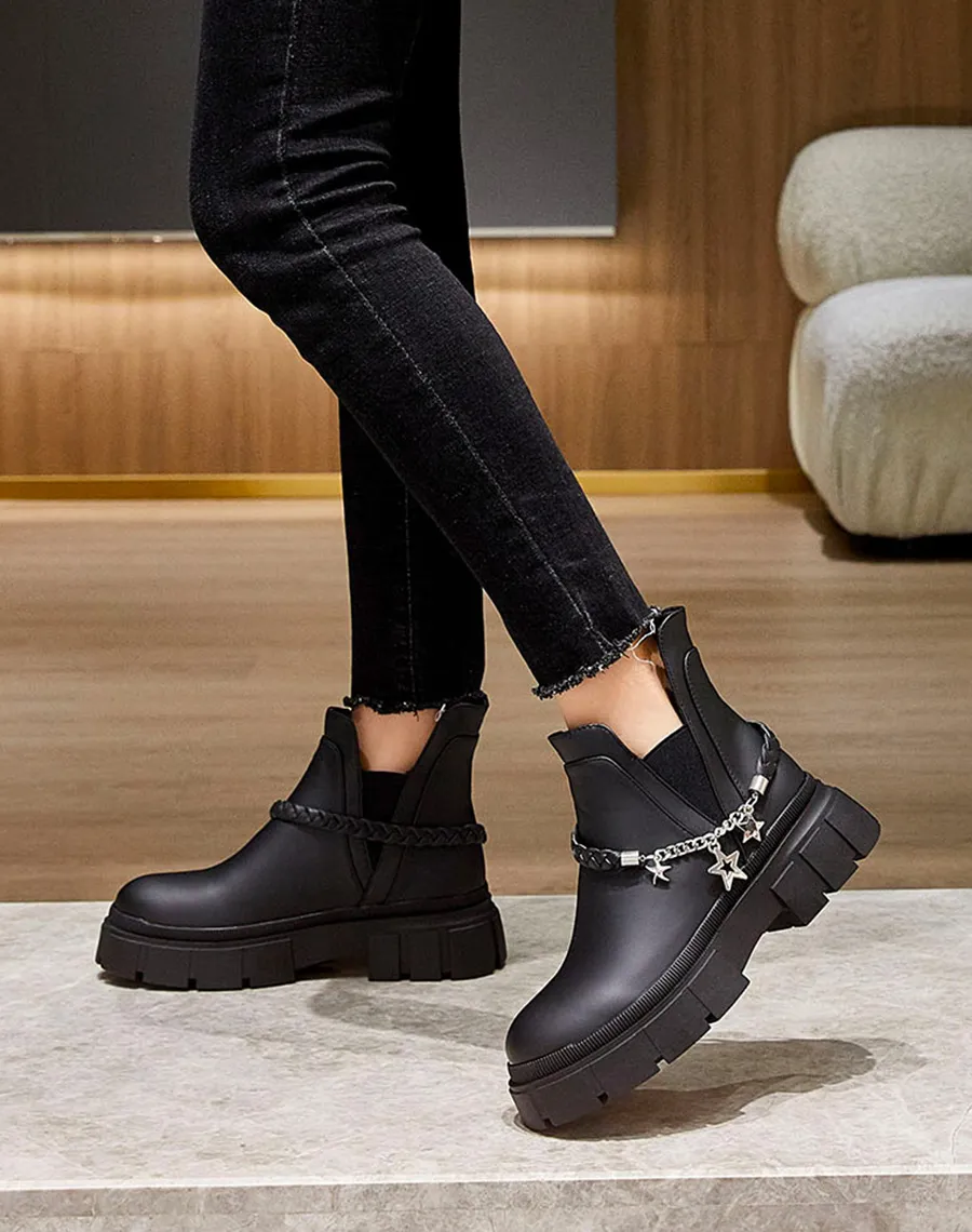 Bottines noires mattes à chaîne tressée et argentée à étoiles