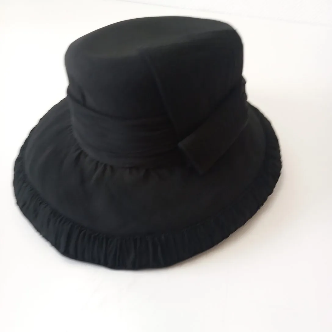 Chapeau de Cérémonie Kango vintage , fait main Black Woolf 