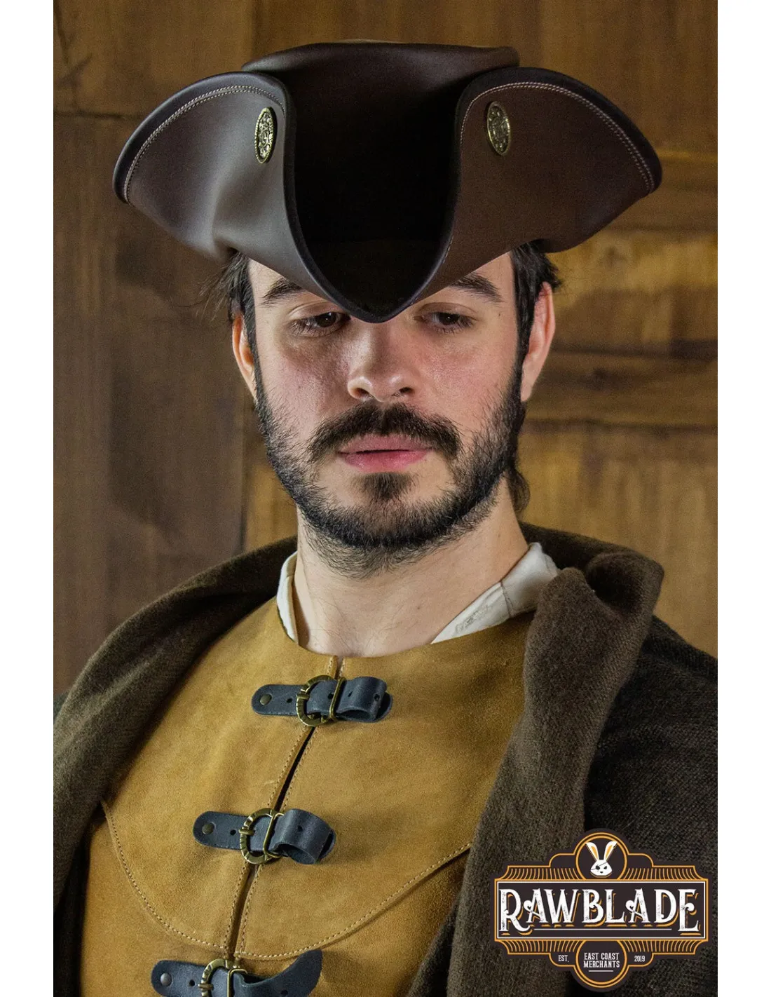 Chapeau de pirate tricorne trois doublons, marron foncé ⚔️ Boutique Épées