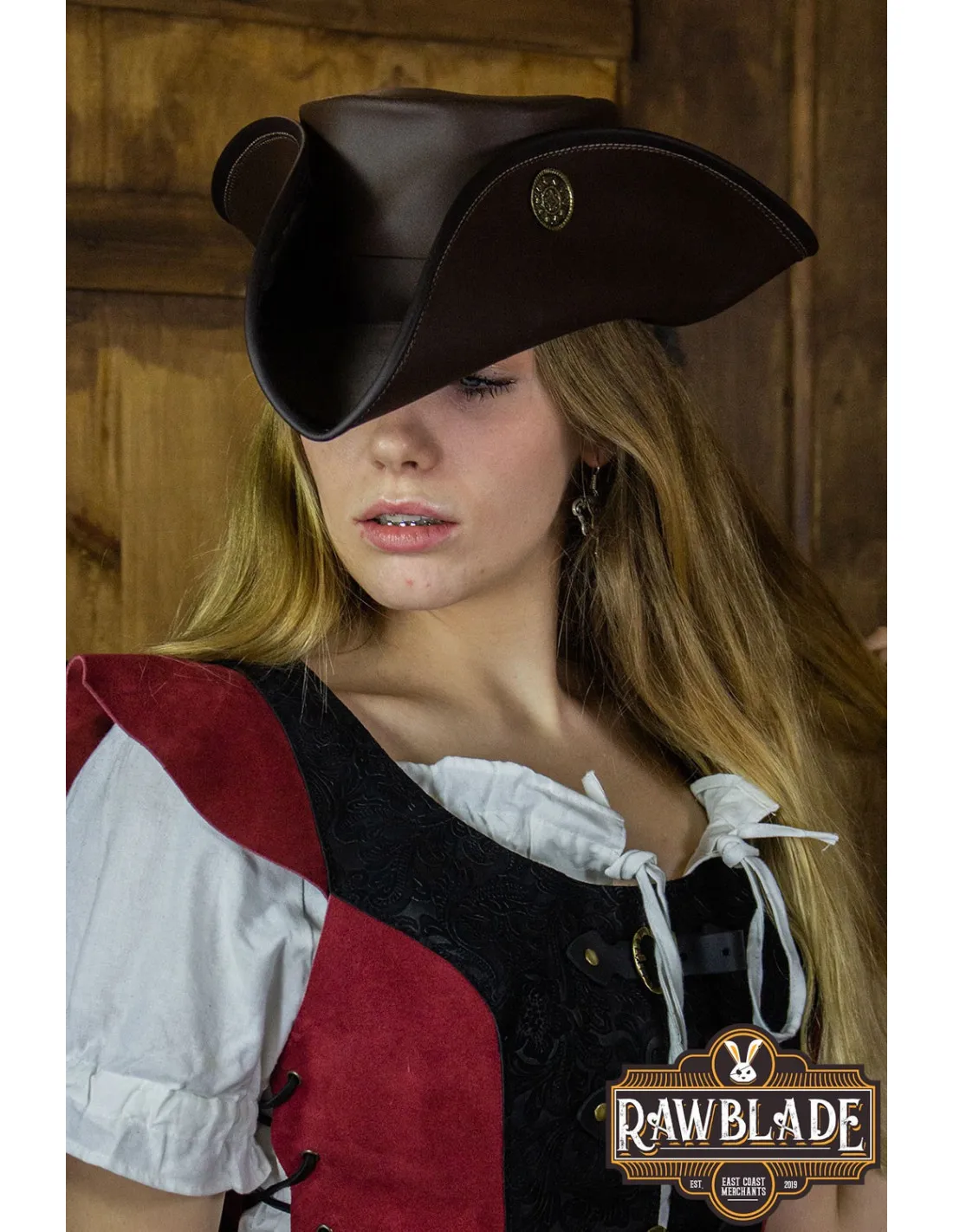 Chapeau de pirate tricorne trois doublons, marron foncé ⚔️ Boutique Épées