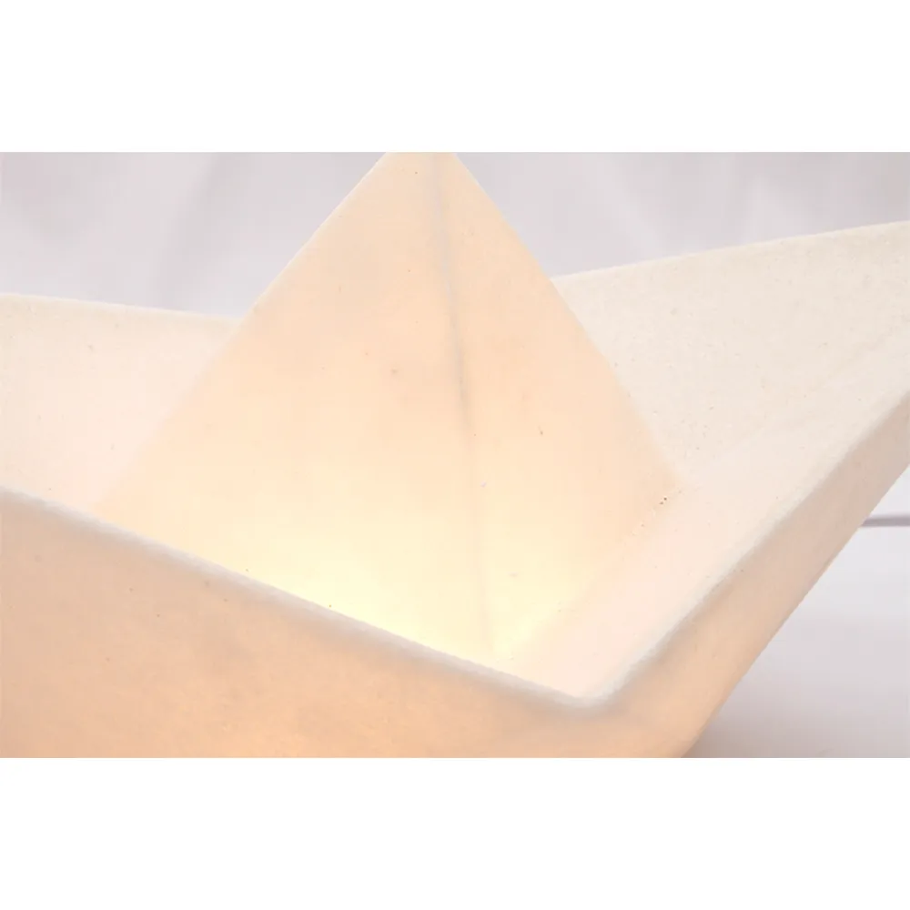 Lampe bateau papier