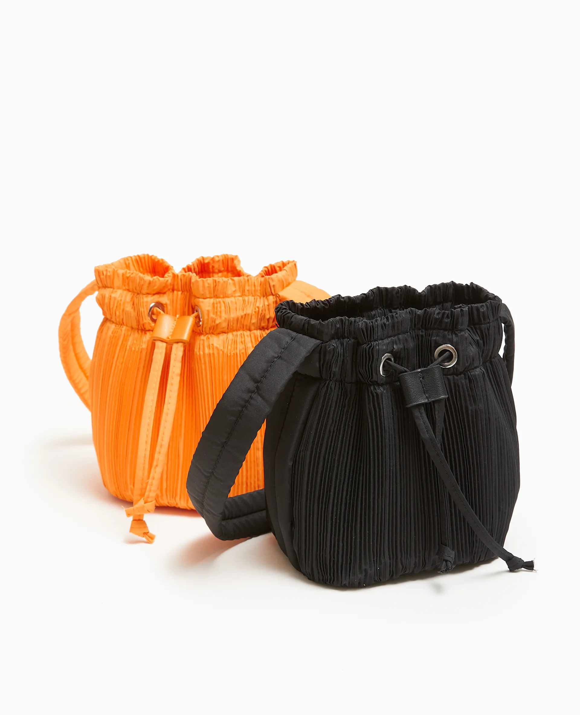 Mini sac seau en tissu plissé