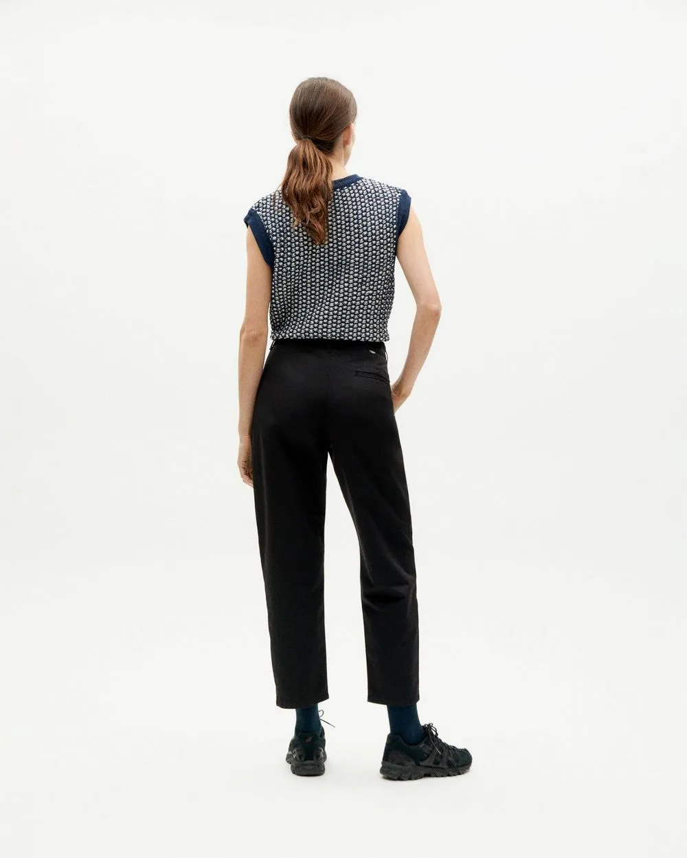 Pantalon à pinces droit en coton bio | noir "black rina light pants" femme