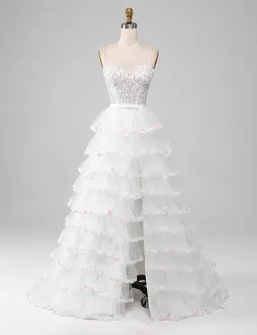 Robe de soirée longue en dentelle blanche pailletée avec fente