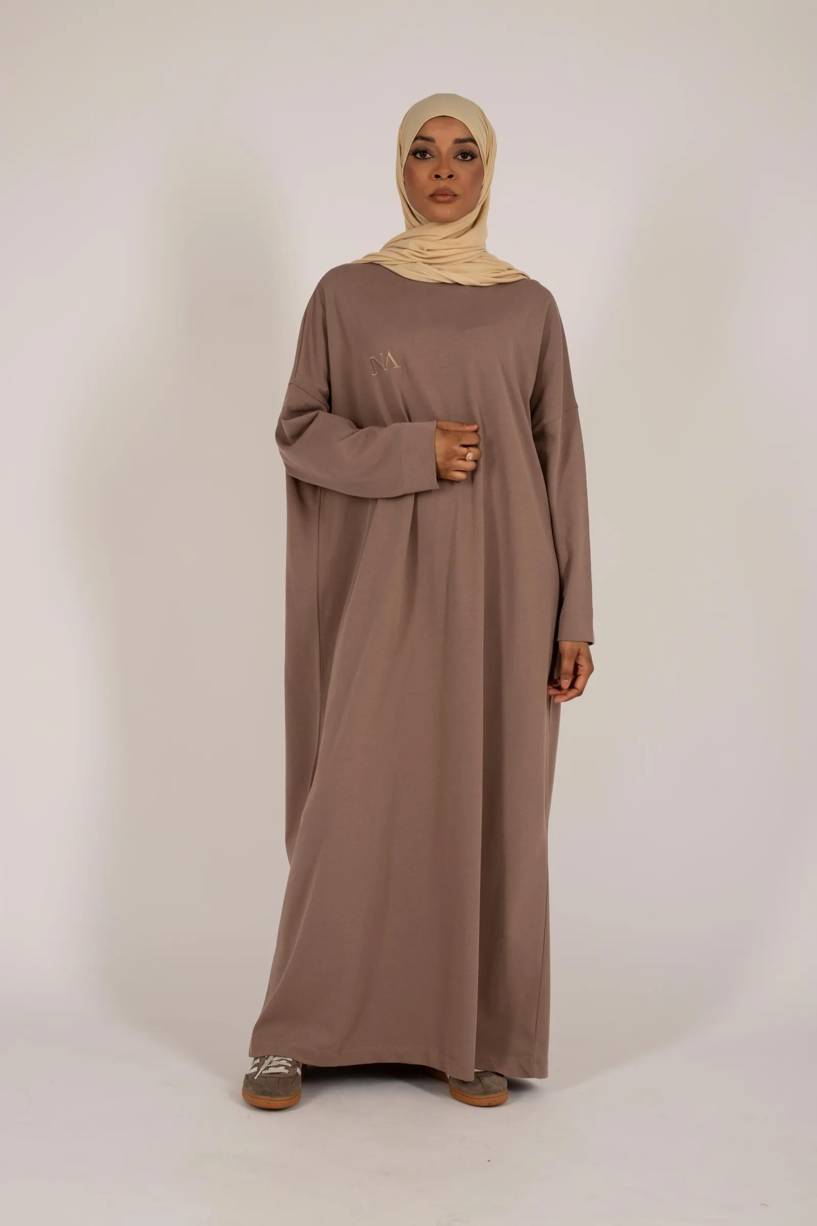 Robe t-shirt manches longues taupe