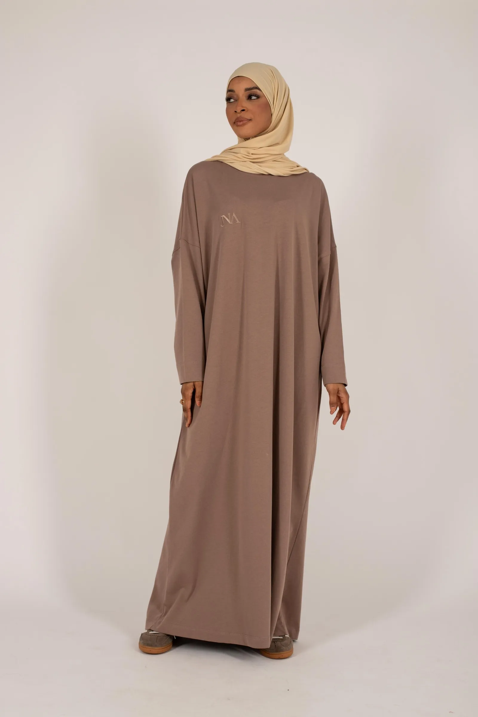 Robe t-shirt manches longues taupe