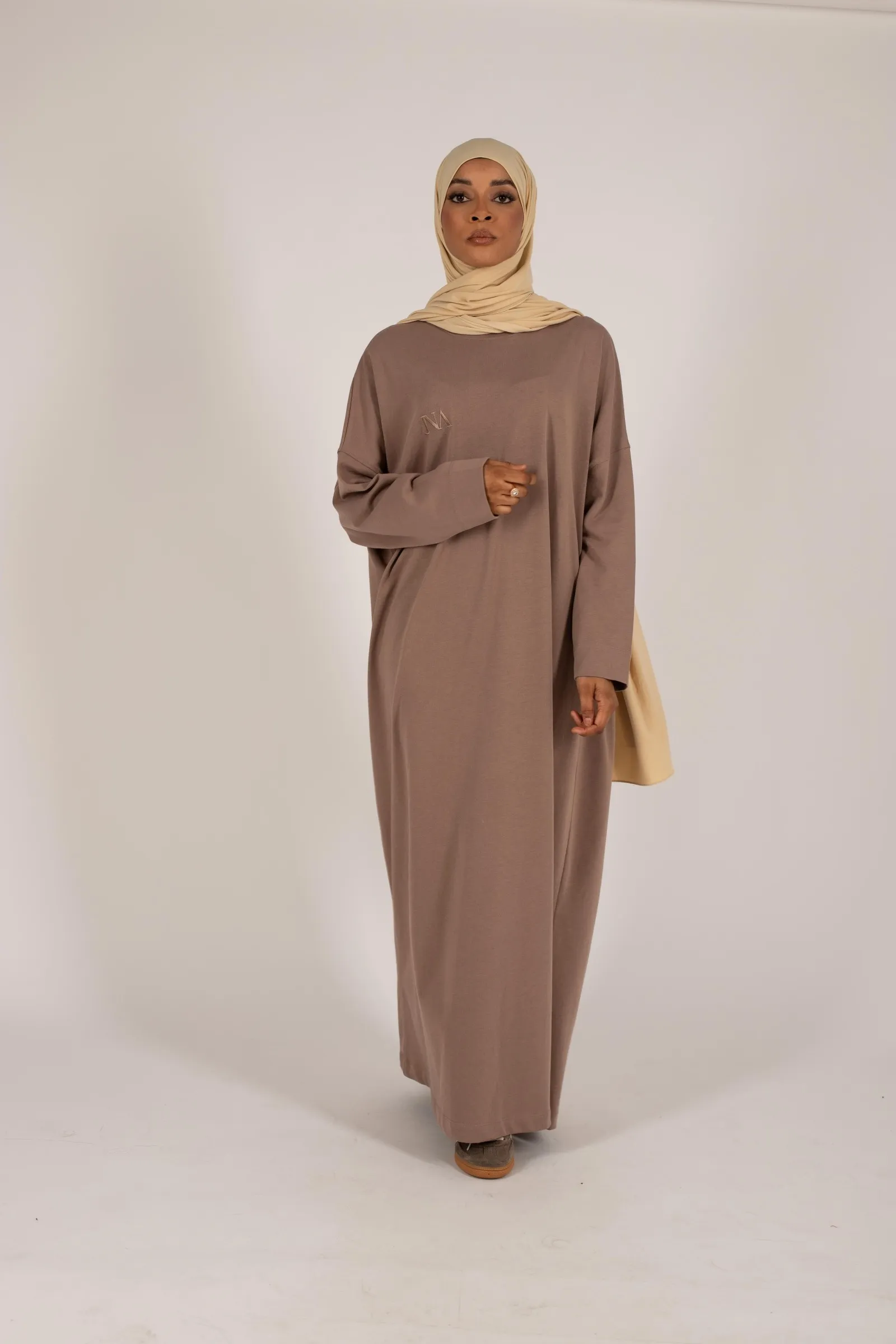 Robe t-shirt manches longues taupe