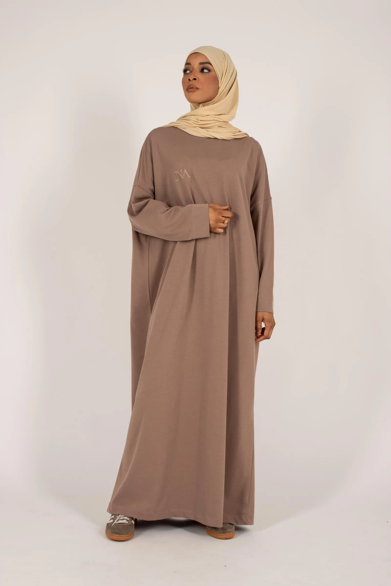 Robe t-shirt manches longues taupe