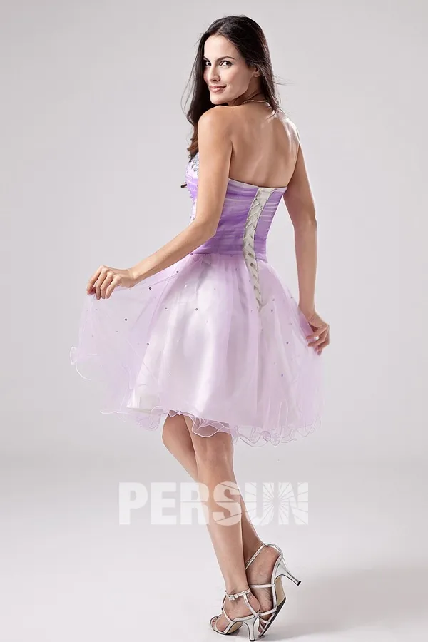 Robe violette courte ornée de strass ruchée en tulle