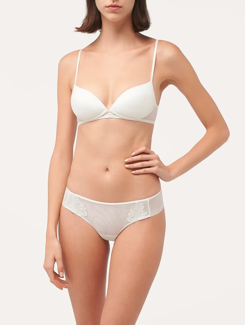 String blanc cassé en tulle stretch