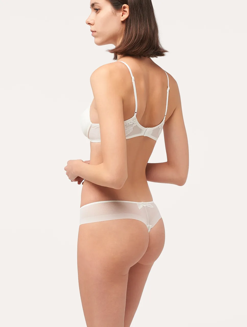 String blanc cassé en tulle stretch